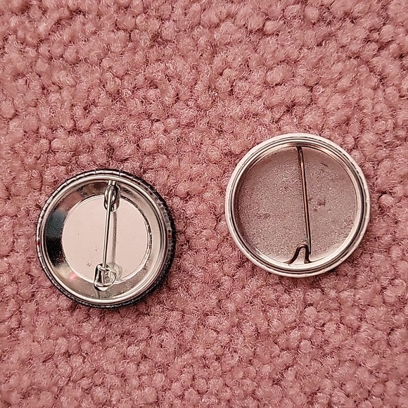 🔥10/$15 2 Pins - Picture 2 of 2